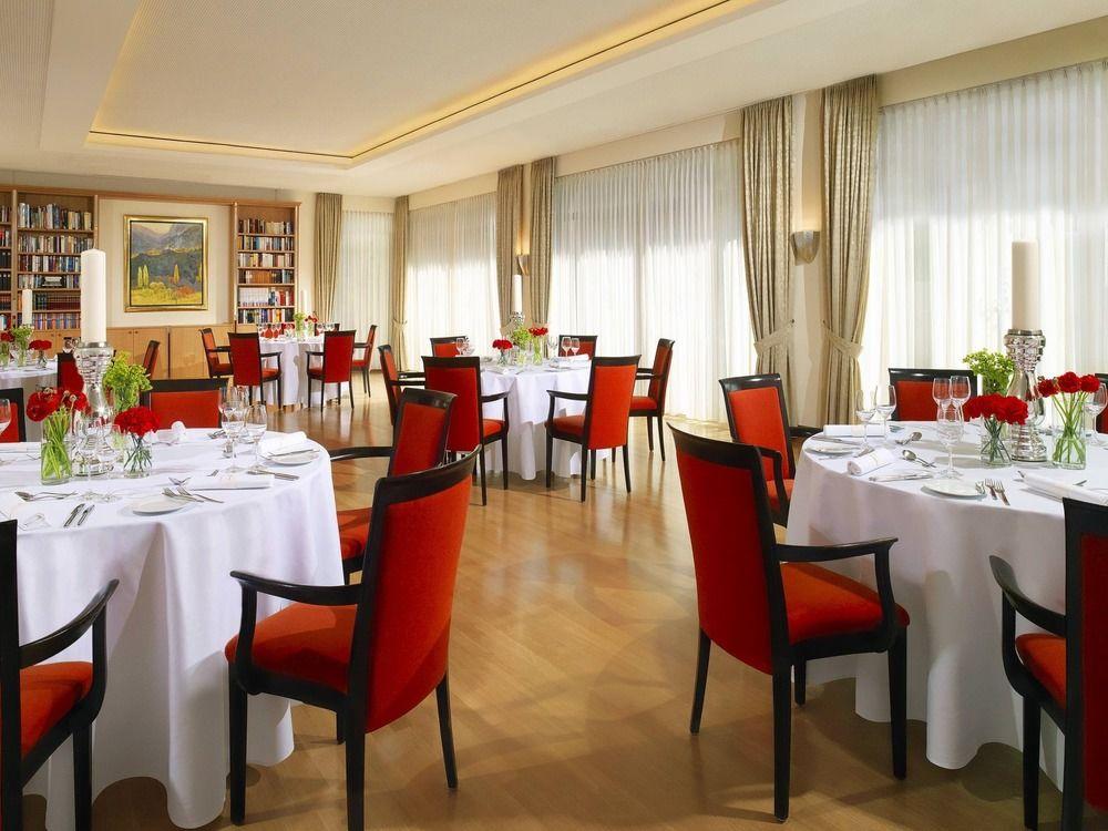 Sheraton Carlton Nuernberg Exterior photo The restaurant