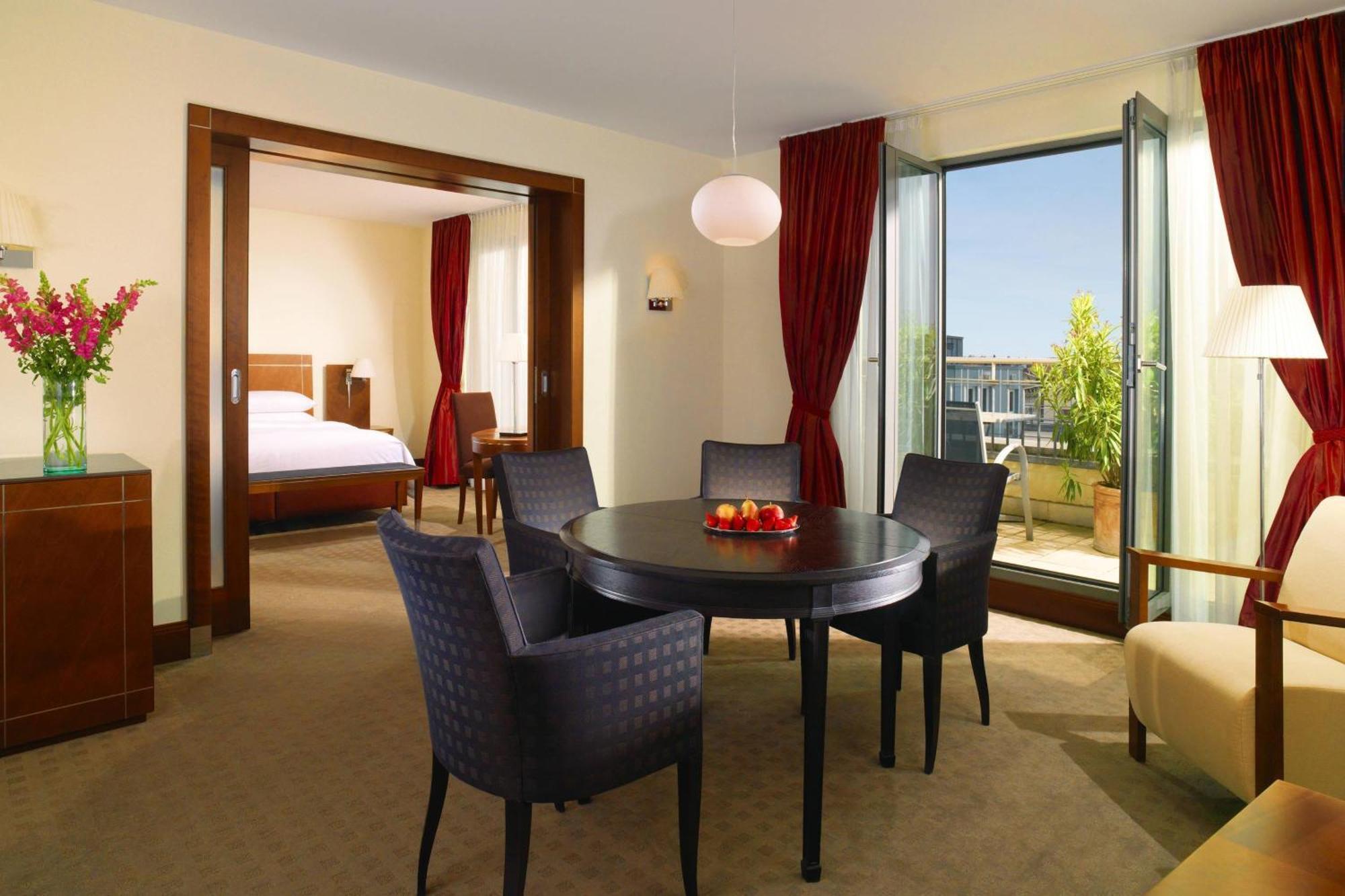 Sheraton Carlton Nuernberg Exterior photo Suite at the InterContinental Wien